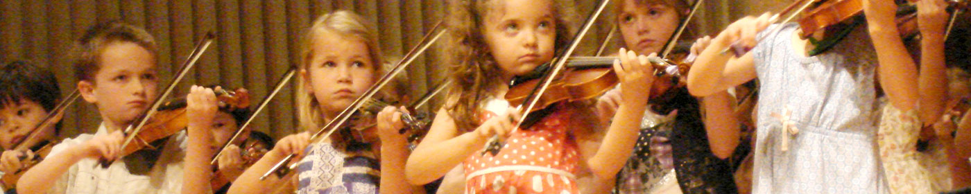 children playing the violin